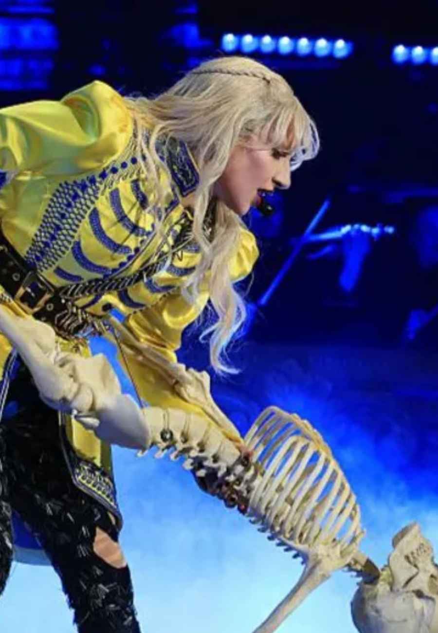 Lady Gaga Sets Attendance Record at Rio Beach Concert